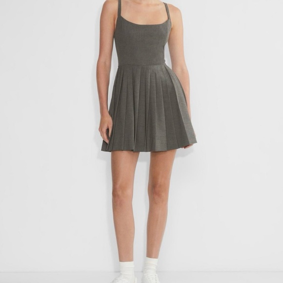 NWT. Aritzia Heather grey TRIX dress size 2 Sunday Best - Picture 1 of 13